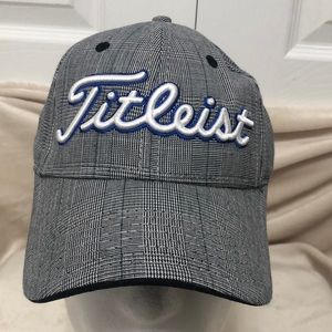 NWOT Men’s Titleist Plaid Hat, Adjustable, Black/Gray/Blue Plaid